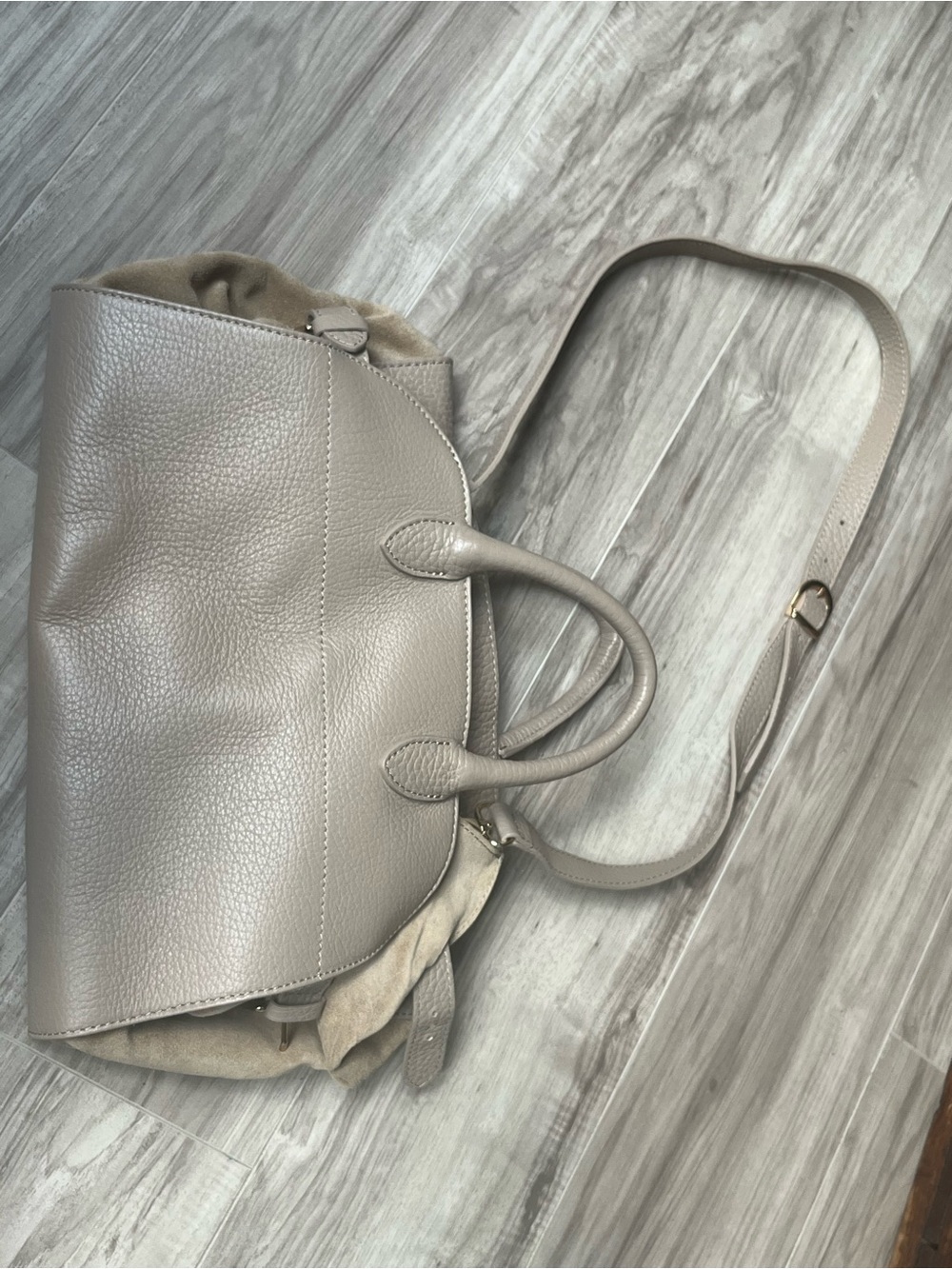 Women's Structured Leather Tote Bag in Taupe